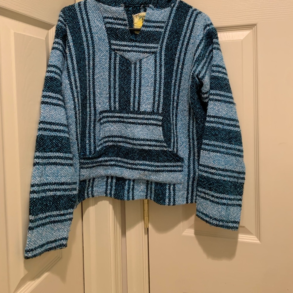 Size small, blue/teal drug rug sweatshirt.